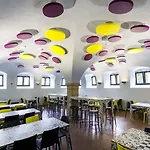 Youth אכסניה
